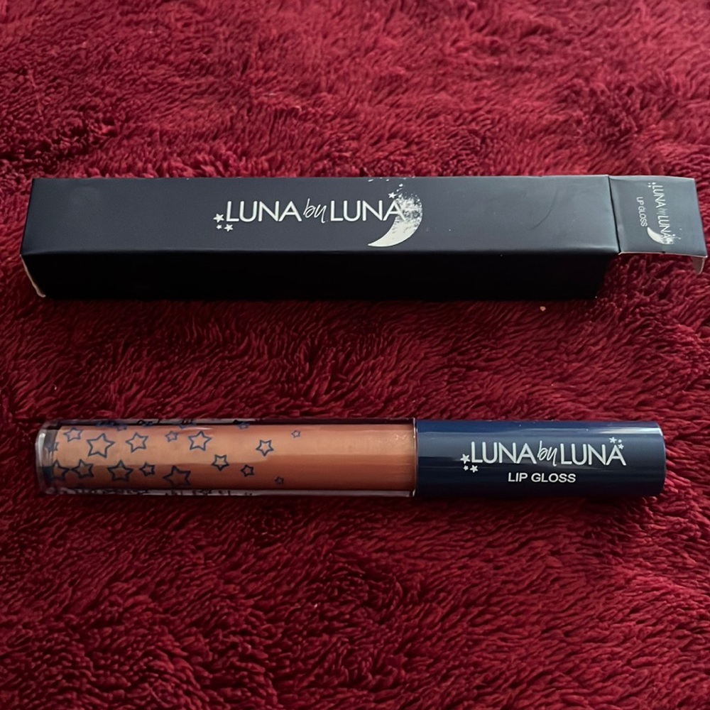 Luna by Luna Women’s make up